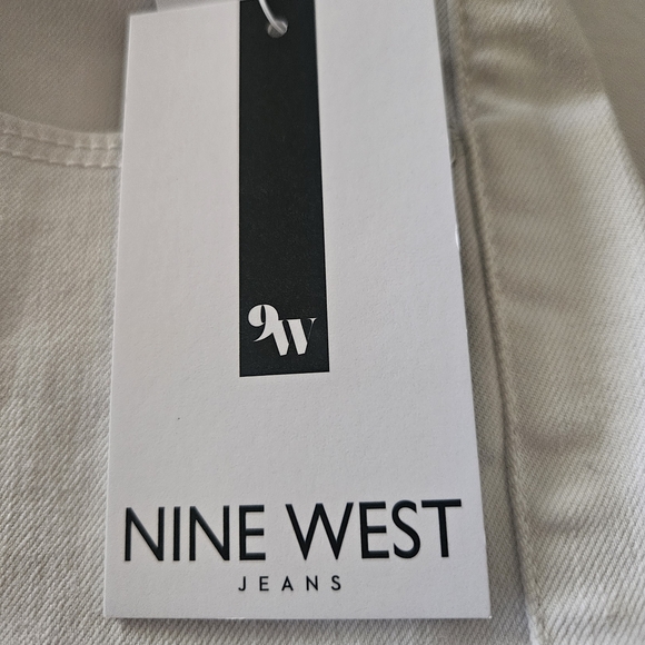 Nine West Women's White Shorts - Picture 4 of 11